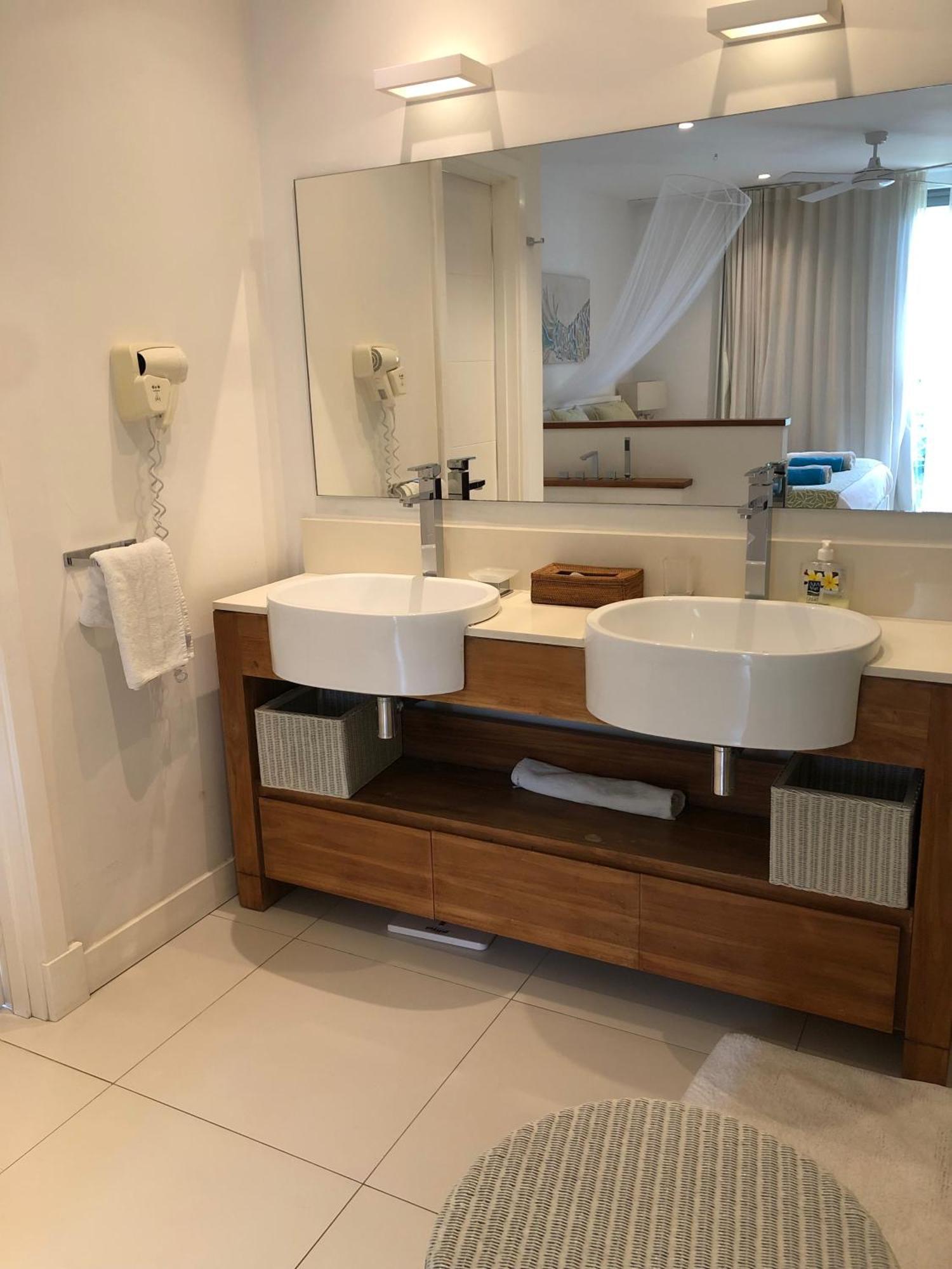 2 Bedrooms Charming Apartment, West Island Resort Rivière Noire Eksteriør billede